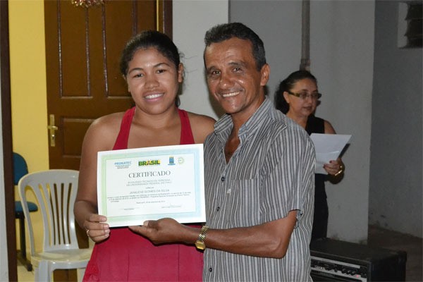 Alunos do Pronatec/UFPI receberam certificação de Cursos realizados em Brasileira - Imagem 5