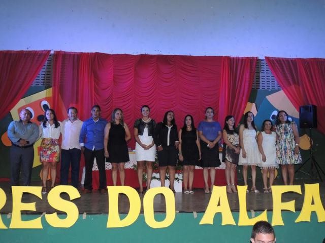 Colação de Grau das Crianças do Programa Alfa e Beto de Água Branca - Imagem 15