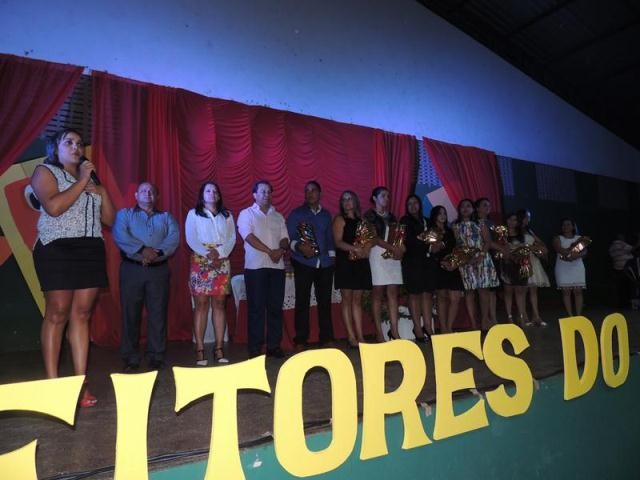 Colação de Grau das Crianças do Programa Alfa e Beto de Água Branca - Imagem 17