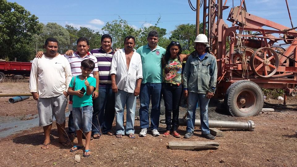 Prefeito Zé Henrique perfura 60ª no município, levando água onde não tem!