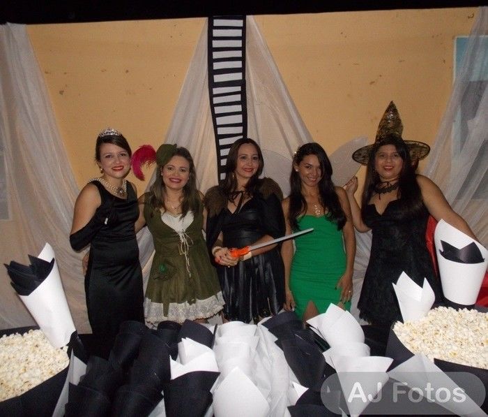 Confraternização da Secretaria de Assistência Social. Tema Filme. - Imagem 26