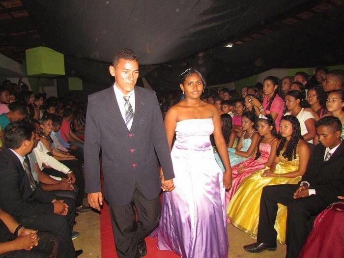 Alunos de escolas municipais colam grau no interior do município - Imagem 5