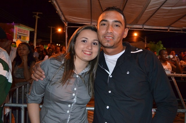 Vera Mendes comemora seus 19 anos e Frank Aguiar agita multidão. Veja a cobertura fotográfica: - Imagem 56