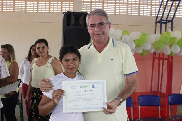 120 alunos dos cursos do PRONATEC recebem Certificados no município de Miguel Alves  - Imagem 21