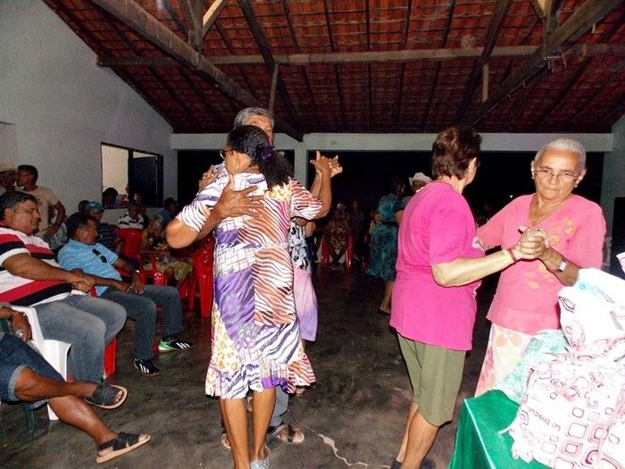 Secretaria de Assistência Social promove confraternização para os Idosos do município  - Imagem 16