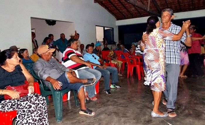 Secretaria de Assistência Social promove confraternização para os Idosos do município  - Imagem 15