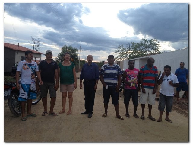 Prefeitura Municipal de Inhuma calça o Bairro Meireles - Imagem 18