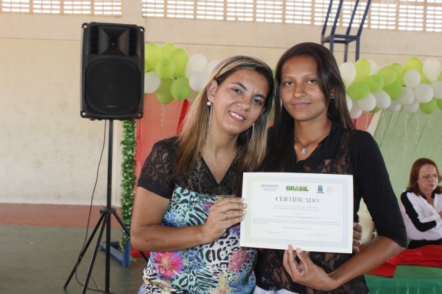 120 alunos dos cursos do PRONATEC recebem Certificados no município de Miguel Alves  - Imagem 33