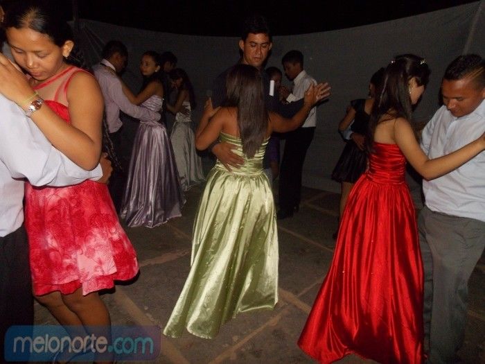 Colação de grau do 9º ano dos alunos da escola Dirceu Mendes Arcoverde - Imagem 88