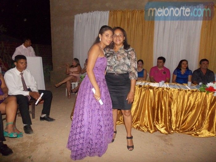 Colação de grau do 9º ano dos alunos da escola Dirceu Mendes Arcoverde - Imagem 80