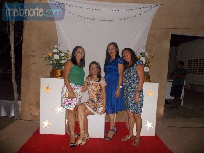 Colação de grau do 9º ano dos alunos da escola Dirceu Mendes Arcoverde - Imagem 27