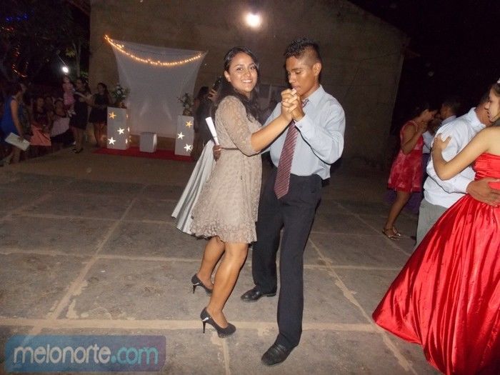 Colação de grau do 9º ano dos alunos da escola Dirceu Mendes Arcoverde - Imagem 87