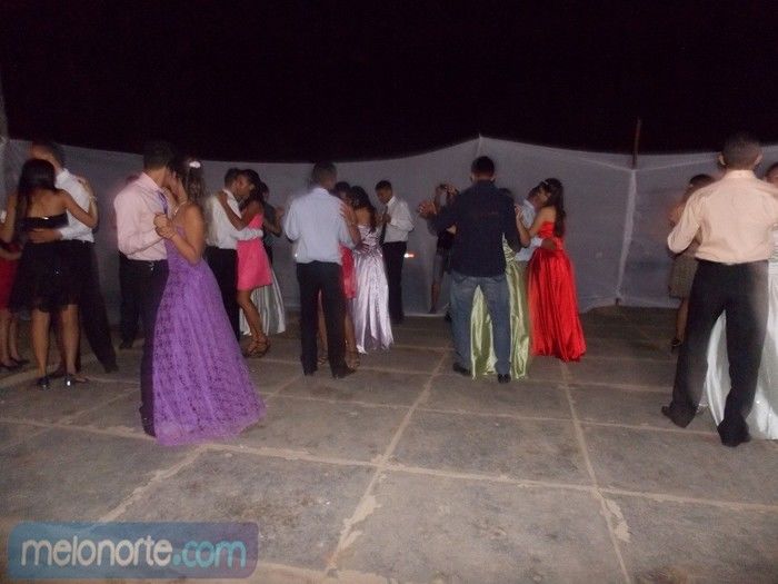 Colação de grau do 9º ano dos alunos da escola Dirceu Mendes Arcoverde - Imagem 94