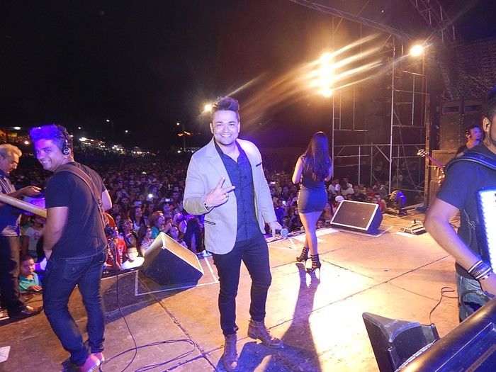 Show da banda Encantus em Lagoinha mais de 5 mil pessoas marcaram presença - Imagem 11