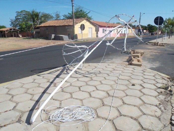 Ornamentação natalina é destruída por vandalismo - Imagem 4