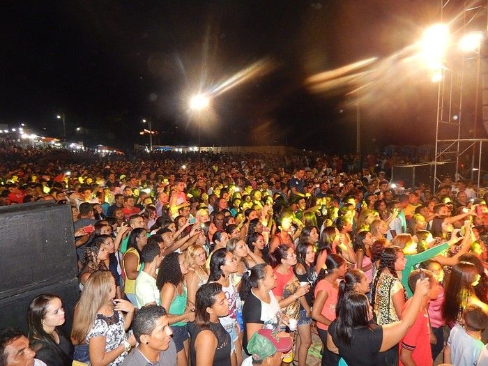 Show da banda Encantus em Lagoinha mais de 5 mil pessoas marcaram presença - Imagem 10