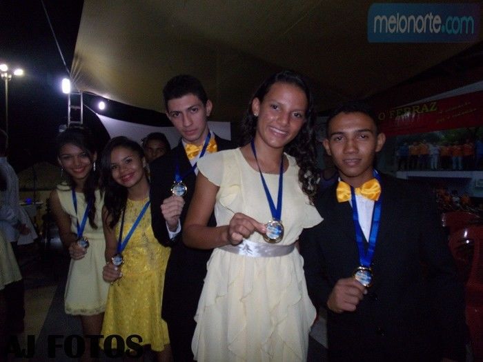 Solenidade de premiação entrega de medalhas U.E Paulo Ferraz - Imagem 76