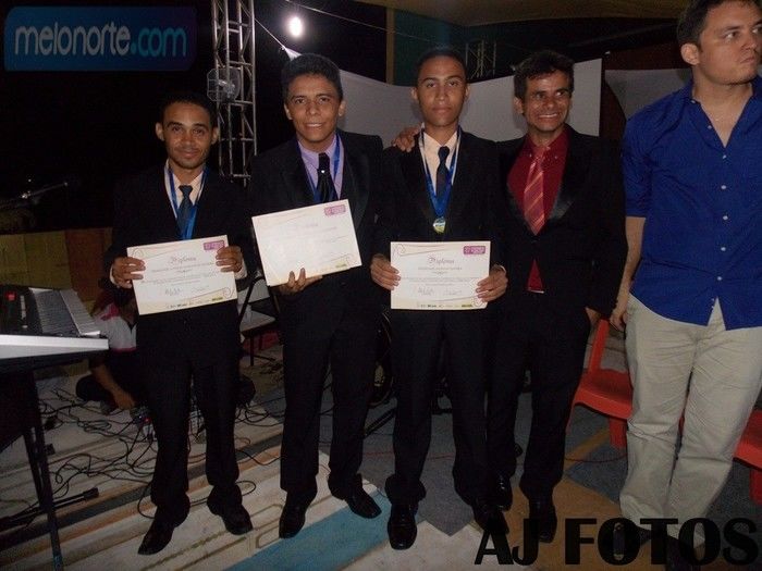 Solenidade de premiação entrega de medalhas U.E Paulo Ferraz - Imagem 40