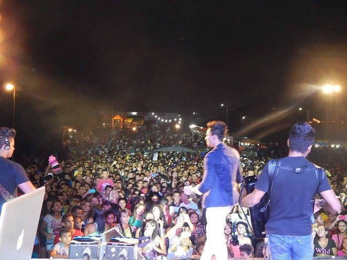 Show da banda Encantus em Lagoinha mais de 5 mil pessoas marcaram presença - Imagem 6