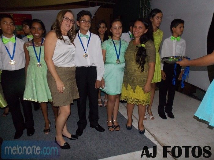 Solenidade de premiação entrega de medalhas U.E Paulo Ferraz - Imagem 29