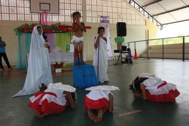 Festa de encerramento do ano letivo para os alunos do PNAIC no Município de Miguel Alves - Imagem 27