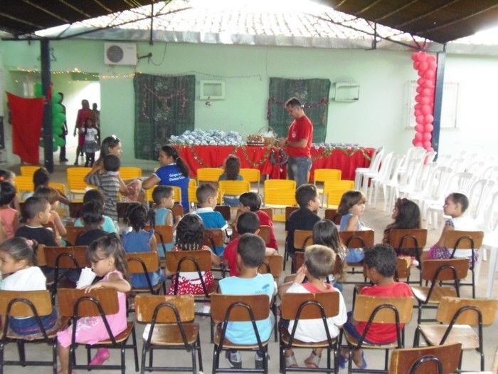 A Loja Maçônica Luz e Justiça nº 10 realizou festa de natal para crianças  - Imagem 8