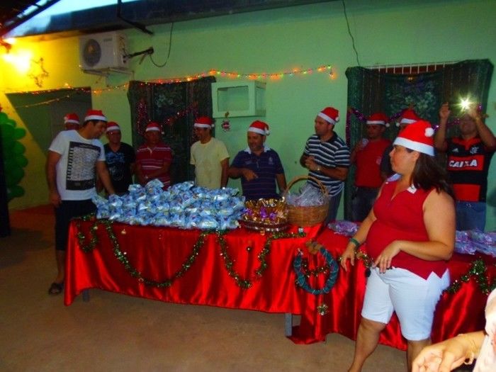 A Loja Maçônica Luz e Justiça nº 10 realizou festa de natal para crianças  - Imagem 43