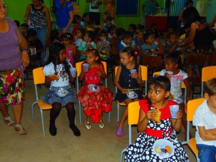 A Loja Maçônica Luz e Justiça nº 10 realizou festa de natal para crianças  - Imagem 34