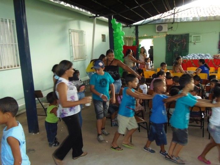 A Loja Maçônica Luz e Justiça nº 10 realizou festa de natal para crianças  - Imagem 6