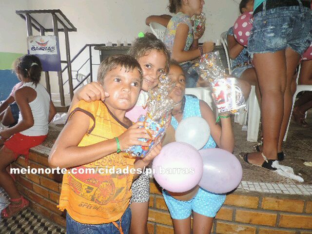 SCFV realiza festa natalina para crianças - Imagem 5