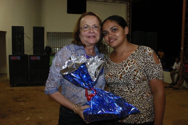 Funcionários participam da Festa de confraternização da Prefeitura de Miguel Alves  Nesta Quinta-Feira (19/12), a Prefeitura de Miguel realizou a conf - Imagem 39