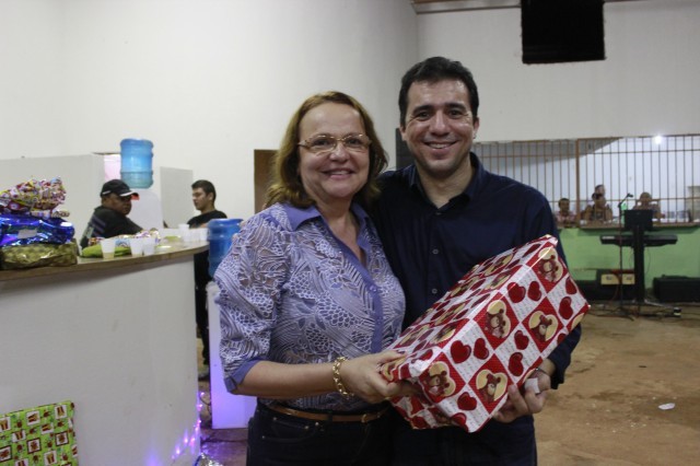 Funcionários participam da Festa de confraternização da Prefeitura de Miguel Alves  Nesta Quinta-Feira (19/12), a Prefeitura de Miguel realizou a conf - Imagem 41