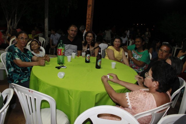 Funcionários participam da Festa de confraternização da Prefeitura de Miguel Alves  Nesta Quinta-Feira (19/12), a Prefeitura de Miguel realizou a conf - Imagem 7