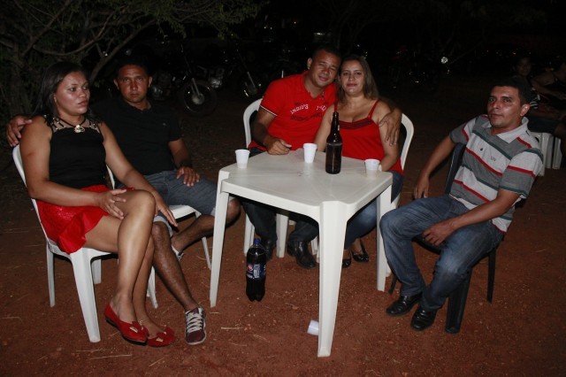 Funcionários participam da Festa de confraternização da Prefeitura de Miguel Alves  Nesta Quinta-Feira (19/12), a Prefeitura de Miguel realizou a conf - Imagem 4