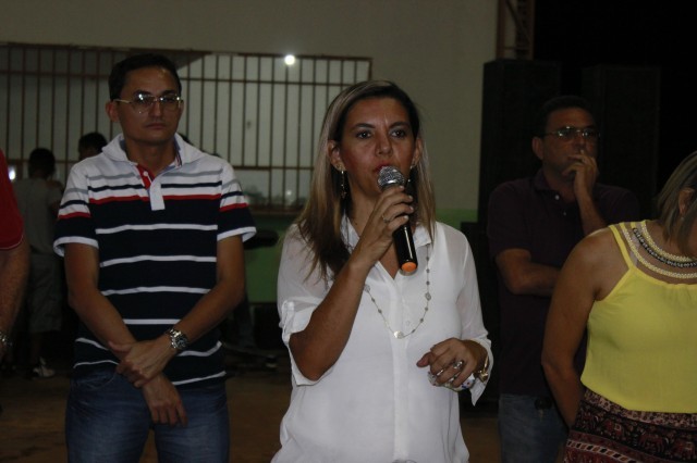 Funcionários participam da Festa de confraternização da Prefeitura de Miguel Alves  Nesta Quinta-Feira (19/12), a Prefeitura de Miguel realizou a conf - Imagem 24