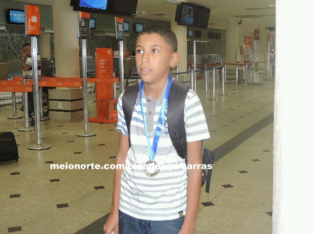 Secretário de educação Claudio Cesar recebe Paulo Henrique no aeroporto de Teresina - Imagem 4