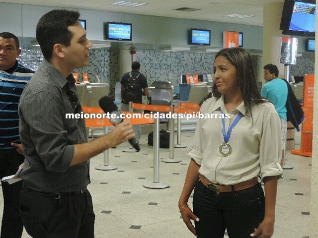 Secretário de educação Claudio Cesar recebe Paulo Henrique no aeroporto de Teresina - Imagem 9