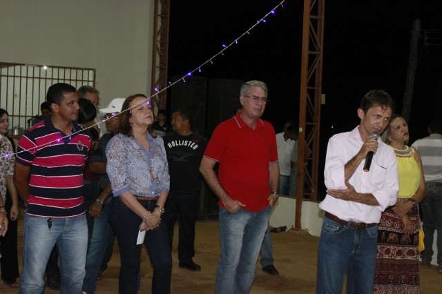 Funcionários participam da Festa de confraternização da Prefeitura de Miguel Alves  Nesta Quinta-Feira (19/12), a Prefeitura de Miguel realizou a conf - Imagem 26