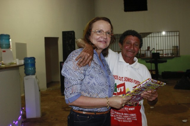 Funcionários participam da Festa de confraternização da Prefeitura de Miguel Alves  Nesta Quinta-Feira (19/12), a Prefeitura de Miguel realizou a conf - Imagem 57