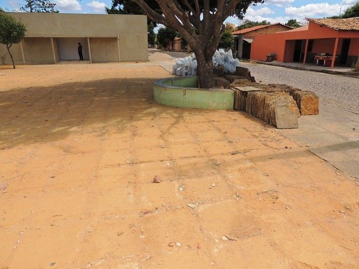 Vereador Chico Zaca visita obras em andamento na cidade - Imagem 4