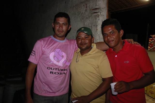 Funcionários participam da Festa de confraternização da Prefeitura de Miguel Alves  Nesta Quinta-Feira (19/12), a Prefeitura de Miguel realizou a conf - Imagem 32