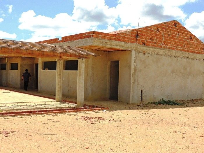 Vereador Chico Zaca visita obras em andamento na cidade - Imagem 27