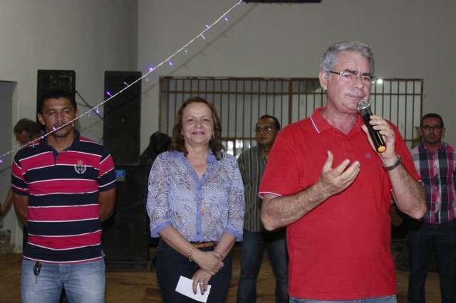 Funcionários participam da Festa de confraternização da Prefeitura de Miguel Alves  Nesta Quinta-Feira (19/12), a Prefeitura de Miguel realizou a conf - Imagem 27