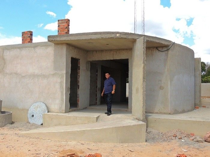 Vereador Chico Zaca visita obras em andamento na cidade - Imagem 32