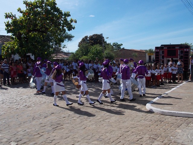 Momento Cívico comemorando os 58 anos de emancipação politica de São Francisco do Piauí - Imagem 4