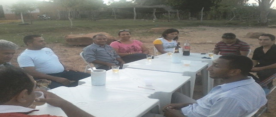 Professores se reunem com  o prefeito Raimundo Ferreira e conversam sobre o  plano de cargos e salários do magistério