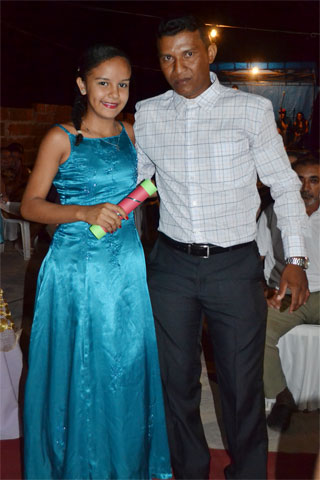 Concludentes da Escola Nova Veneza recebem outorga de grau - Imagem 23