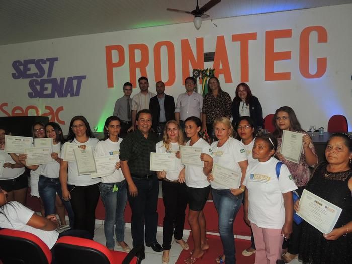 PRONATEC Água Branca certifica 110 alunos em diversos cursos - Imagem 10