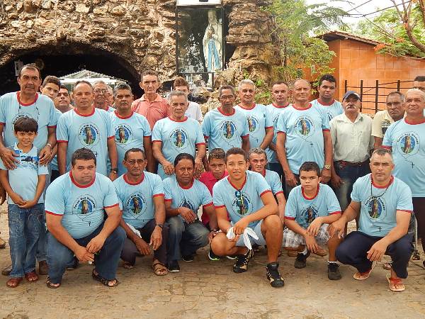 Homens do terço na Gruta de Betânia - Imagem 10