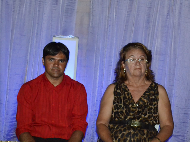 Concludentes da Escola Nova Veneza recebem outorga de grau - Imagem 19